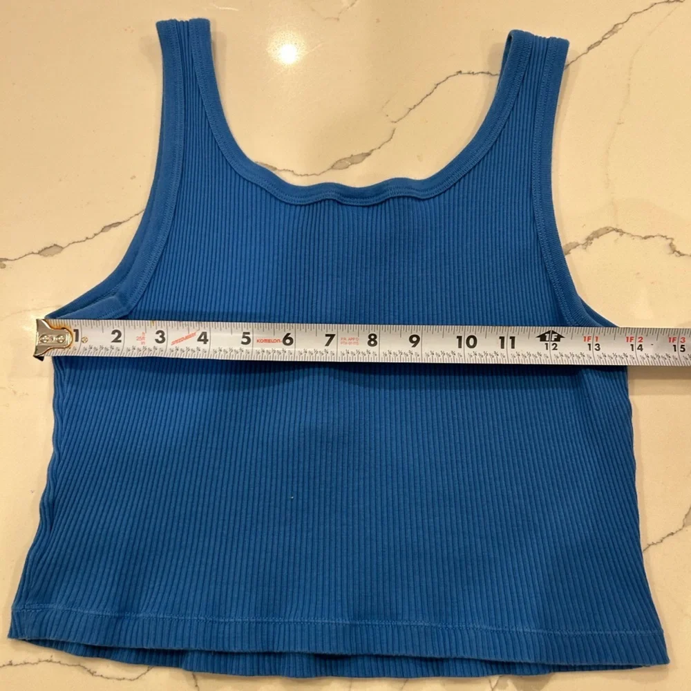 Women’s Uniqlo crop Henley tank size xl - Picture 6 of 7